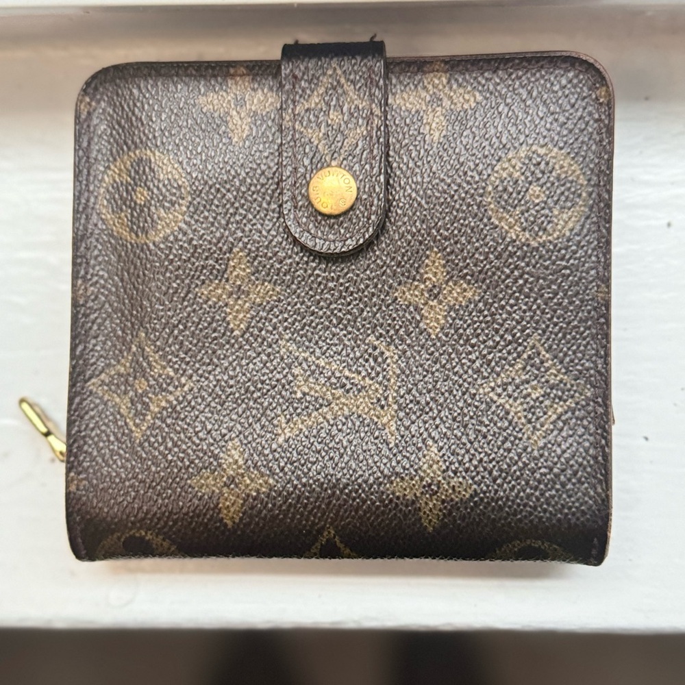 Authentic vintage Louis Vuitton Wallet